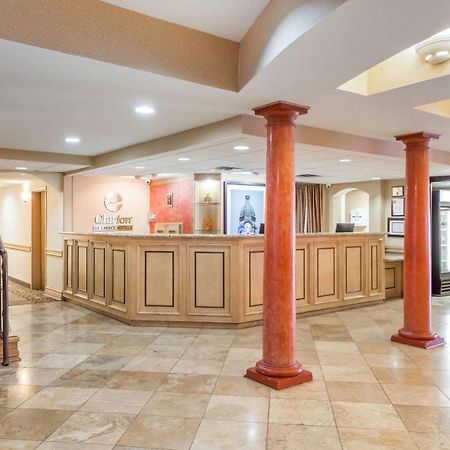 Clarion Inn Tulsa International Airport Exterior photo